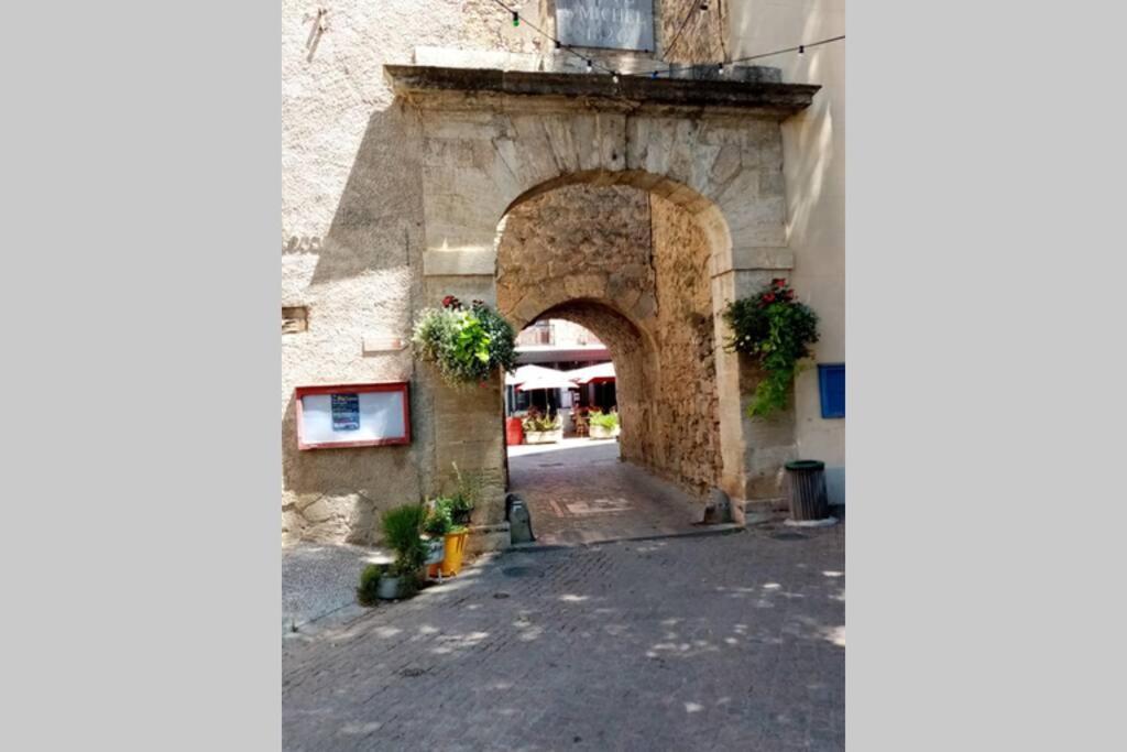 Character Filled House Overlooking The River Cesse Bize-Minervois Zewnętrze zdjęcie